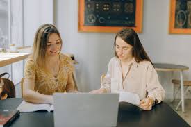 Estudiar un Máster Online en España: Ventajas, Costes y Mejores Opciones