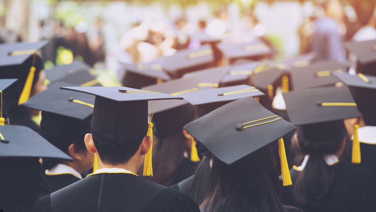 Máster en Finanzas: Universidades, Becas y Salarios Tras Graduarse